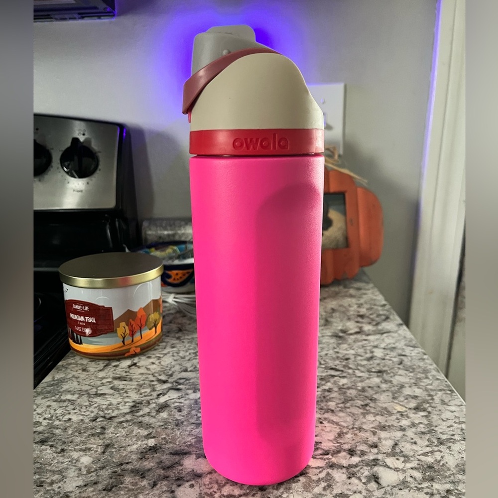24 oz Hot Pink Owala Bottle